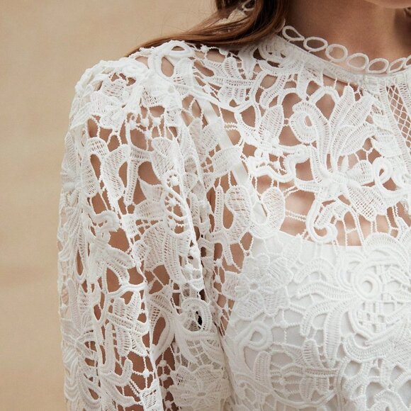 White Elegant Women's Pure Floral Lace Long Sleeve Dress - Picture 4 of 7